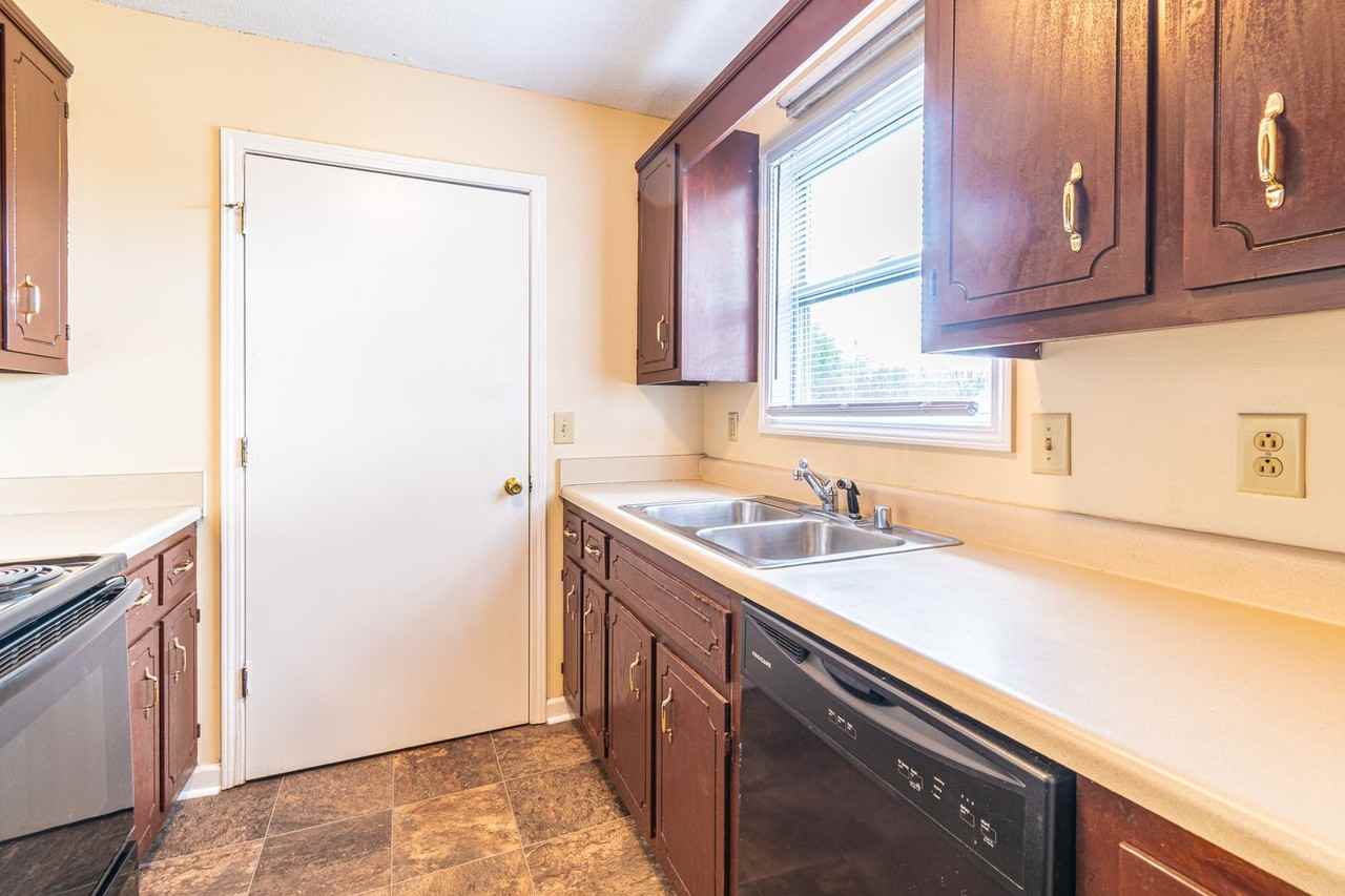 308 Alan Ct - Photo 7 of 14