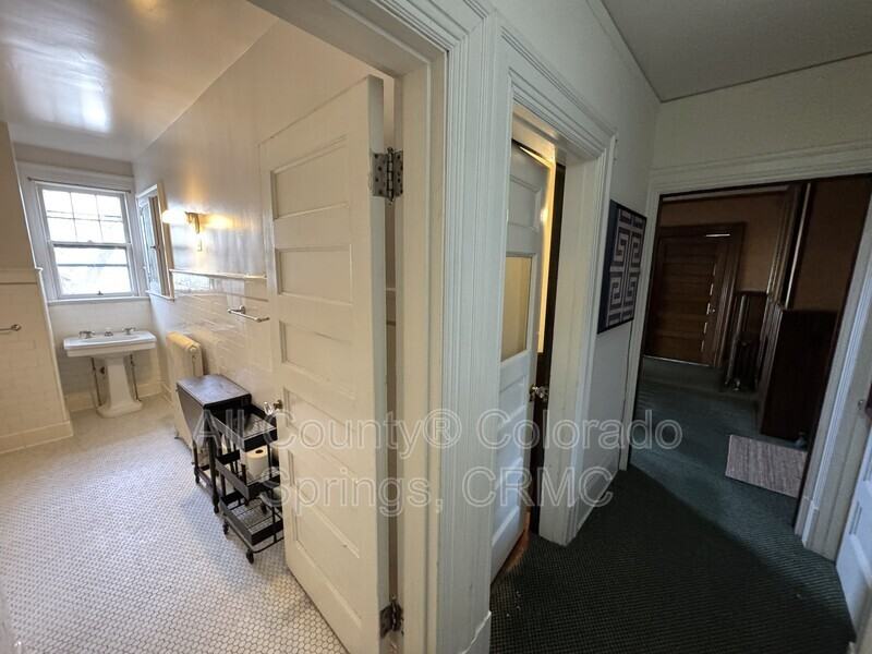 1238 Wood Ave #3 - Photo 6 of 16