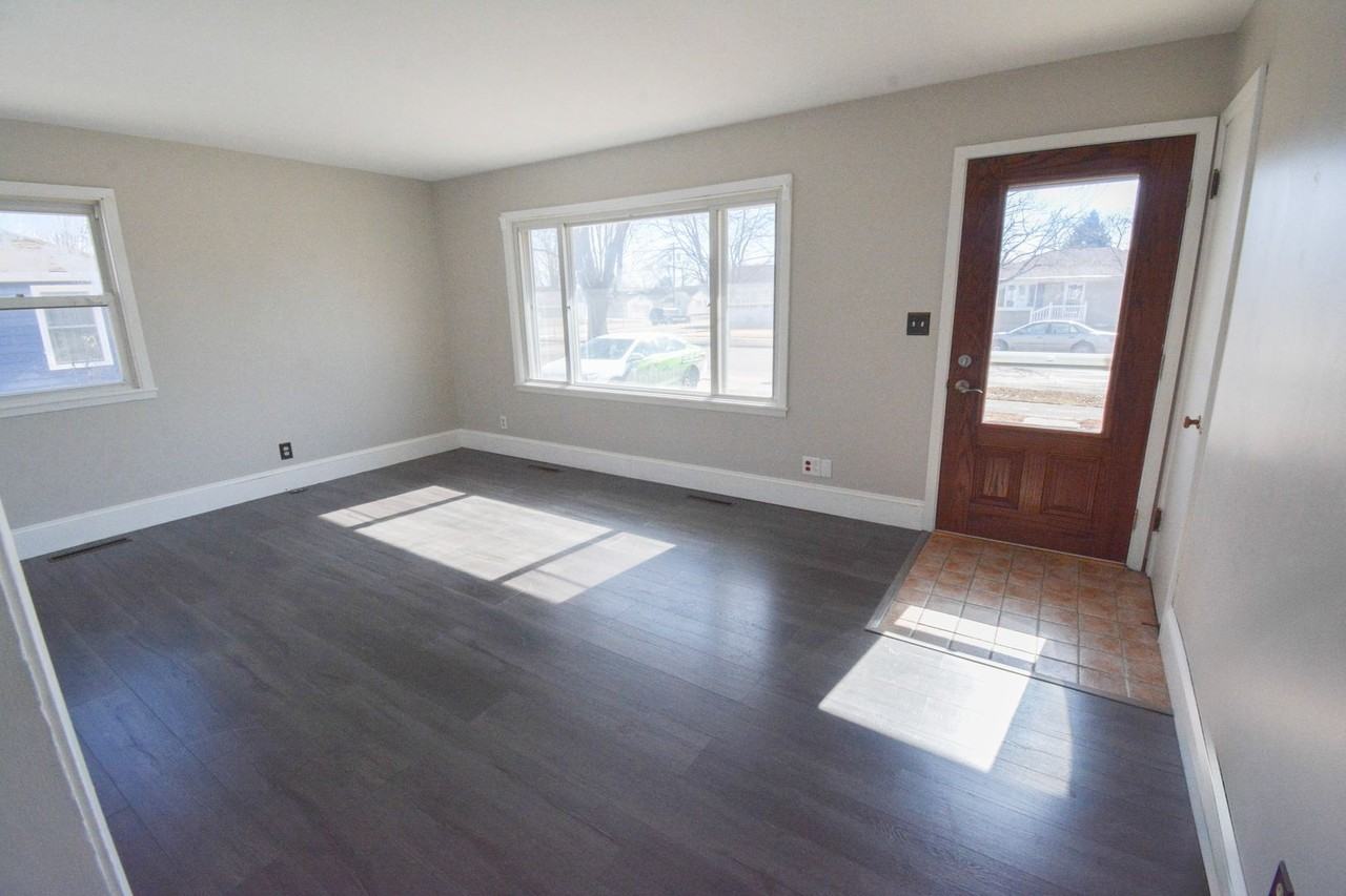 2017 2nd Ave Se - Photo 6 of 21