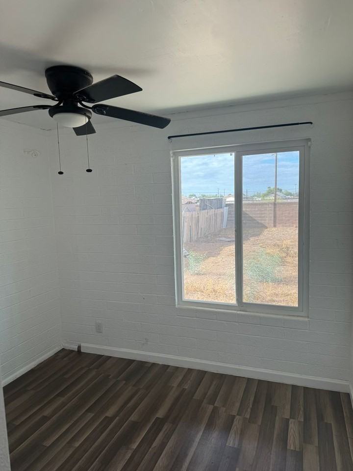 940 N Sonora St - Photo 7 of 12