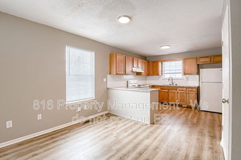 2310 Monroe Ave #2312 - Photo 4 of 23