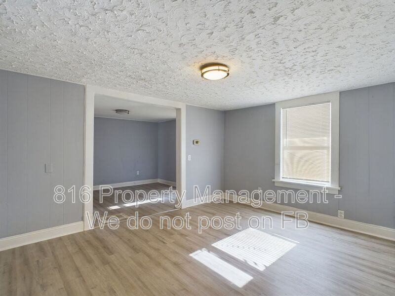 1127 S Hocker Ave - Photo 5 of 17