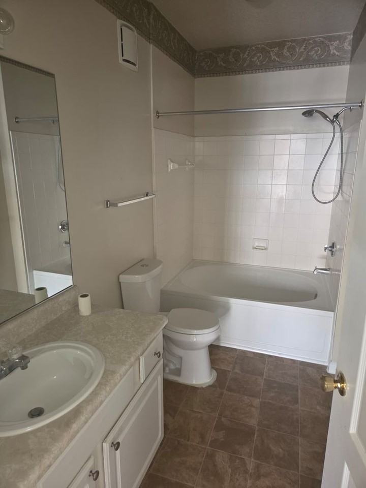 10455 Villa View Cir - Photo 4 of 11