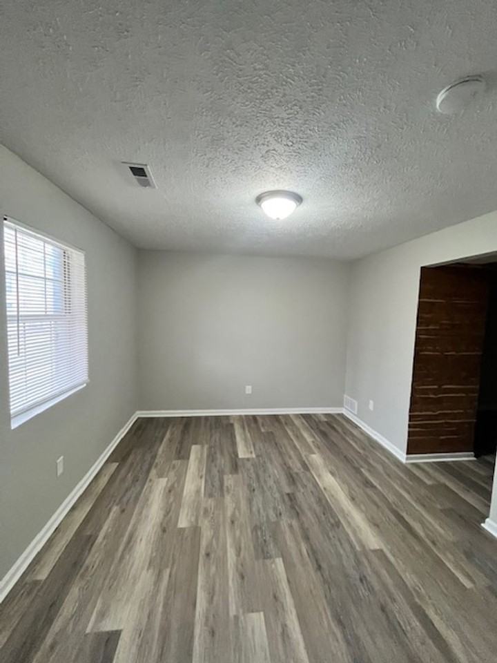 31 Hurley St #20 - Photo 3 of 14