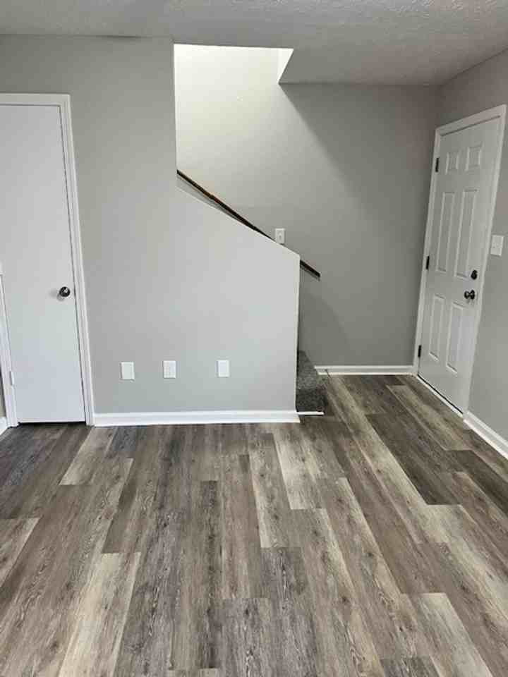 31 Hurley St #20 - Photo 5 of 14