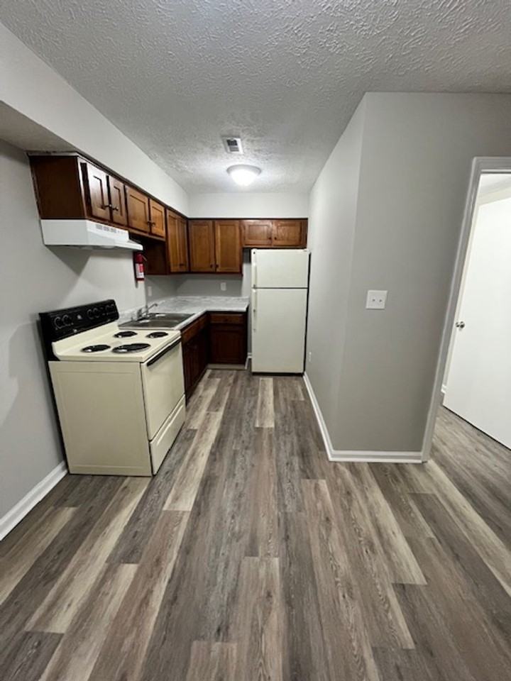 31 Hurley St #20 - Photo 7 of 14