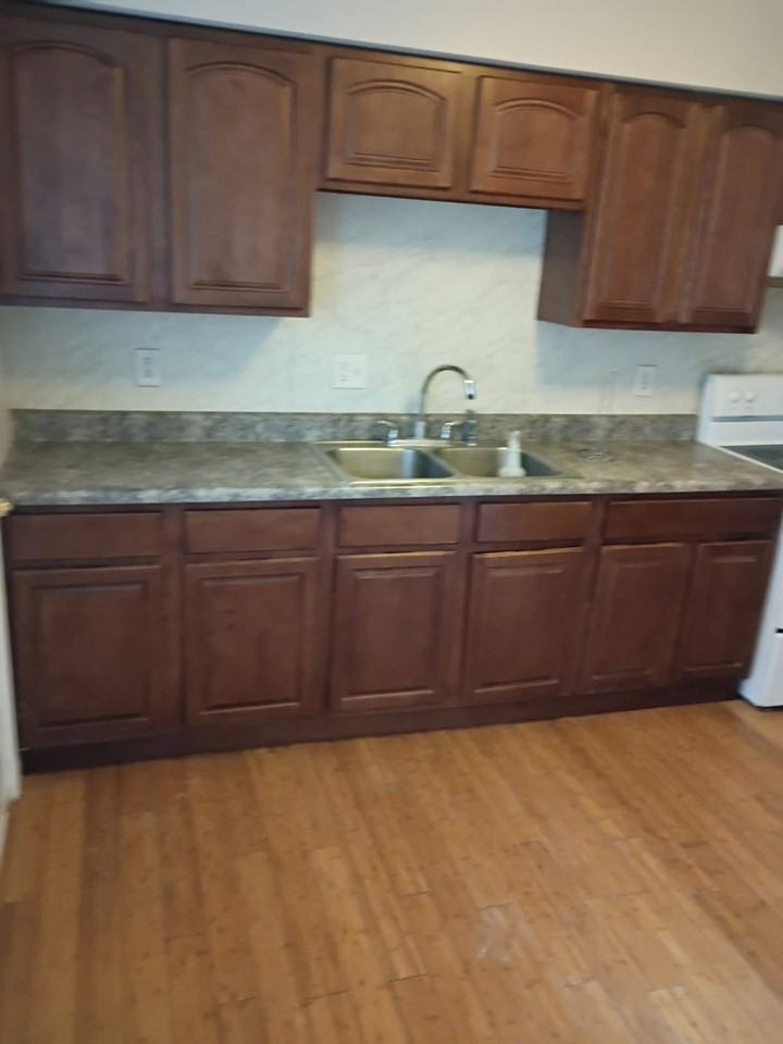 3246 Kilarney Dr - Photo 5 of 7