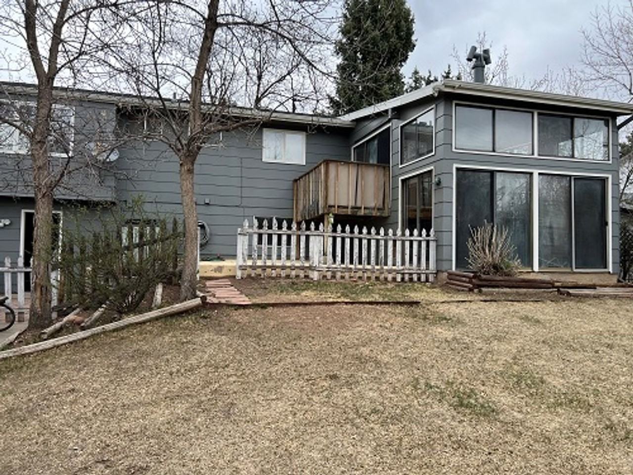 319 Bluebird Ct - Photo 3 of 15