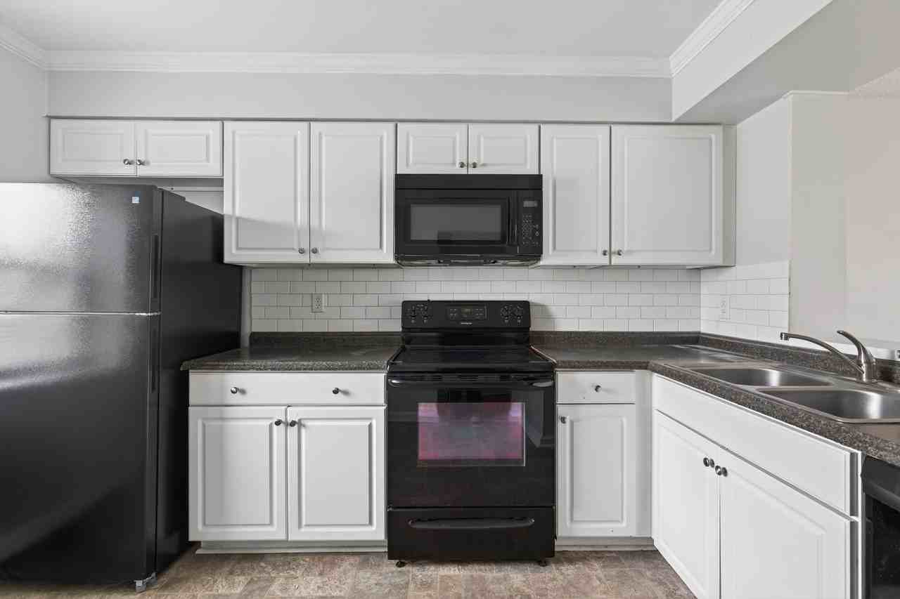 4613 Glanmire Dr - Photo 7 of 26