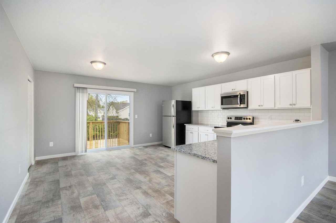 7315 Sessile Cir - Photo 4 of 18