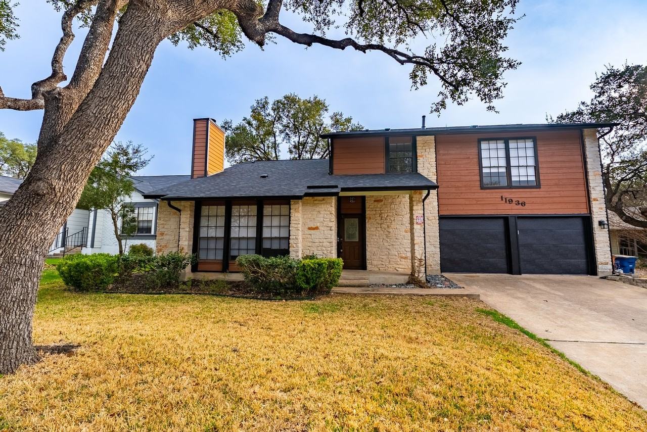 11936 Meadowfire Dr - Photo 3 of 25