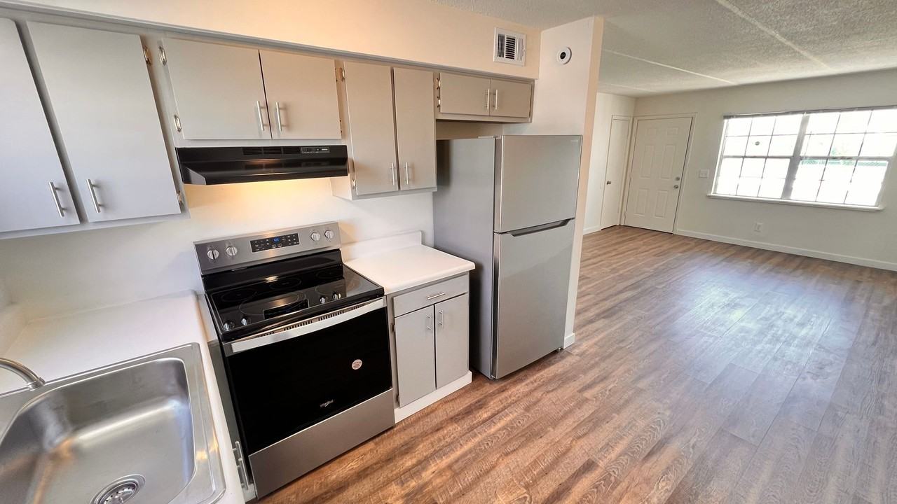 1400 Eudora Rd #B15 - Photo 7 of 24