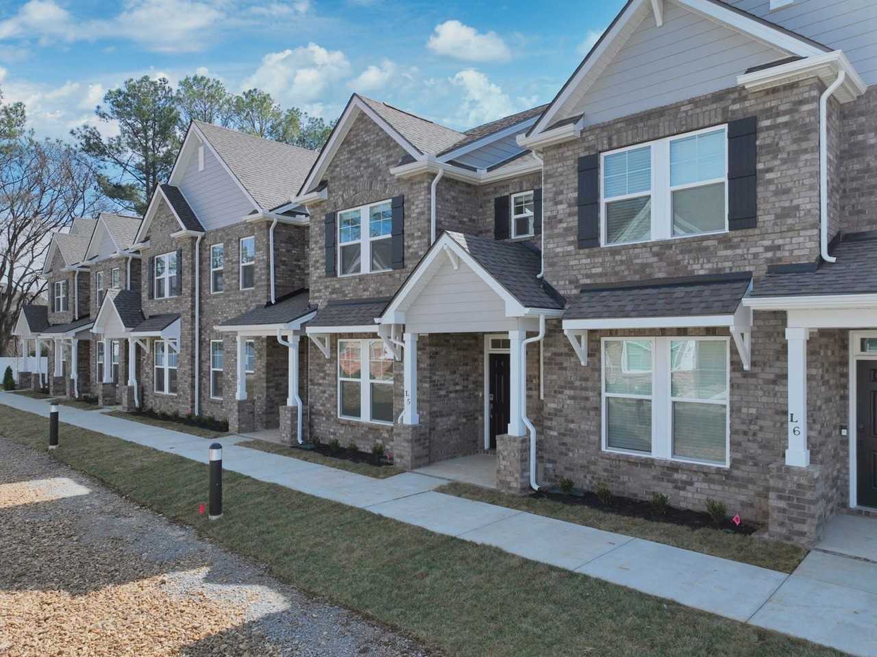 2900 Suzanne Landon Dr #L5 - Photo 3 of 45