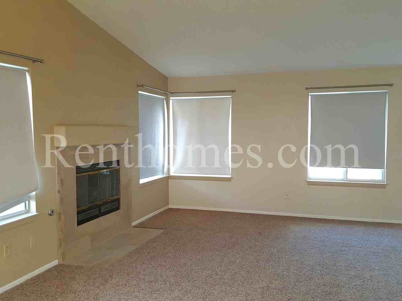 9929 Via De Oro - Photo 5 of 26