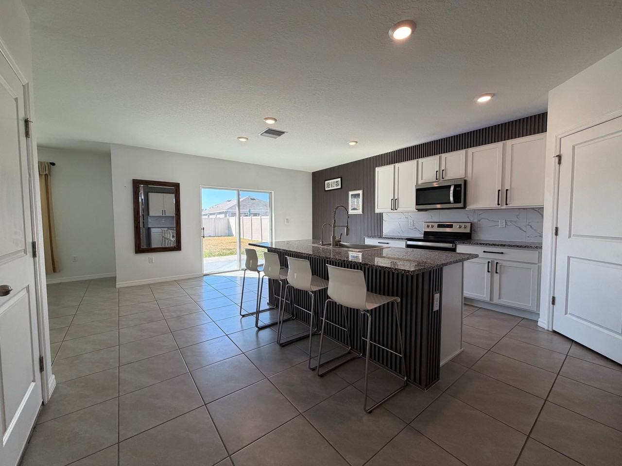 3416 Shady Sunrise Loop - Photo 5 of 36