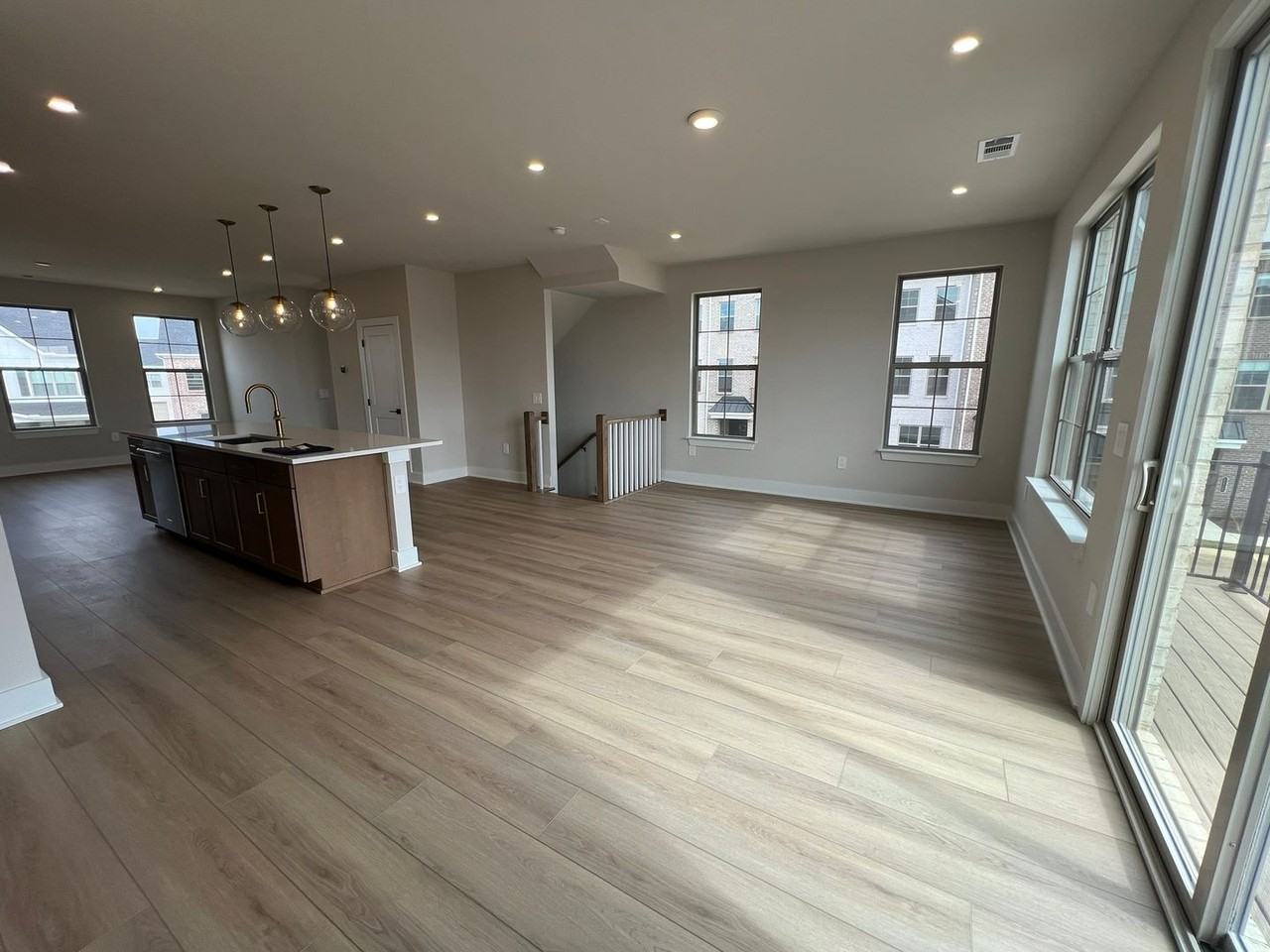 2615 Wilson Ave - Photo 7 of 26