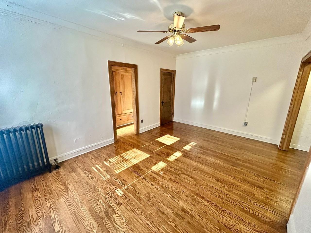 2339 N. Geneva - Photo 2 of 28