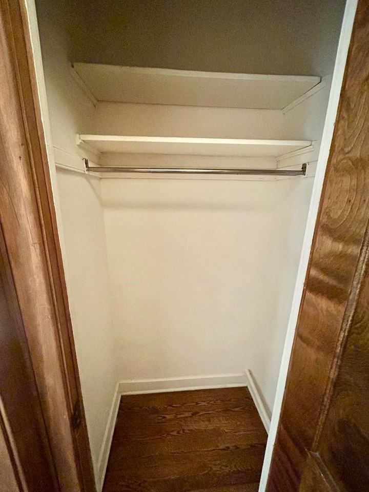 2339 N. Geneva - Photo 5 of 28