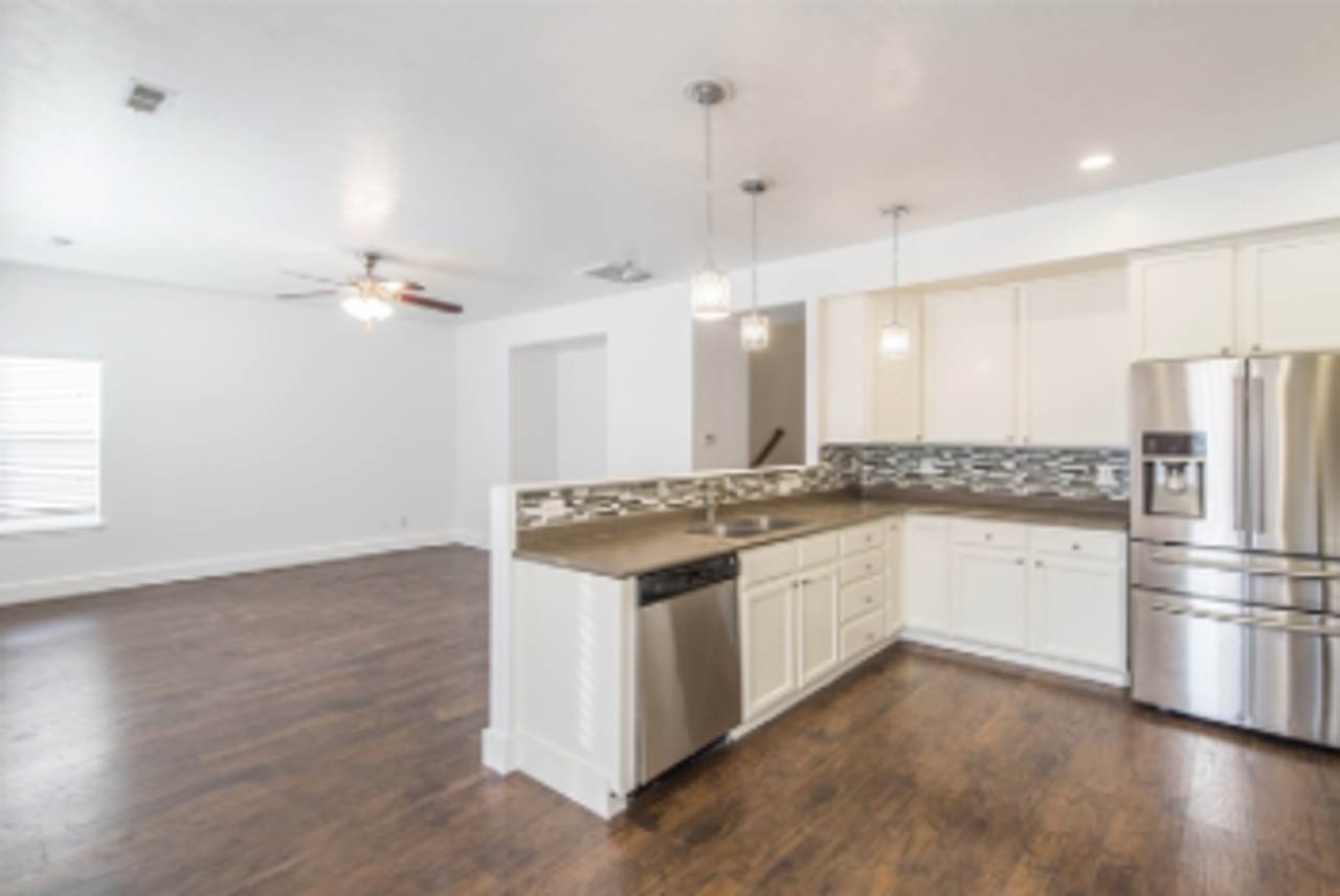 646 E 1590 S - Photo 3 of 13