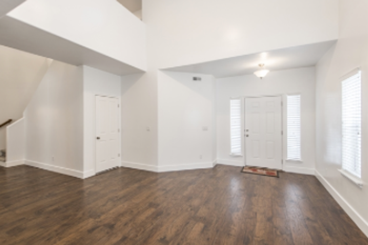 646 E 1590 S - Photo 5 of 13