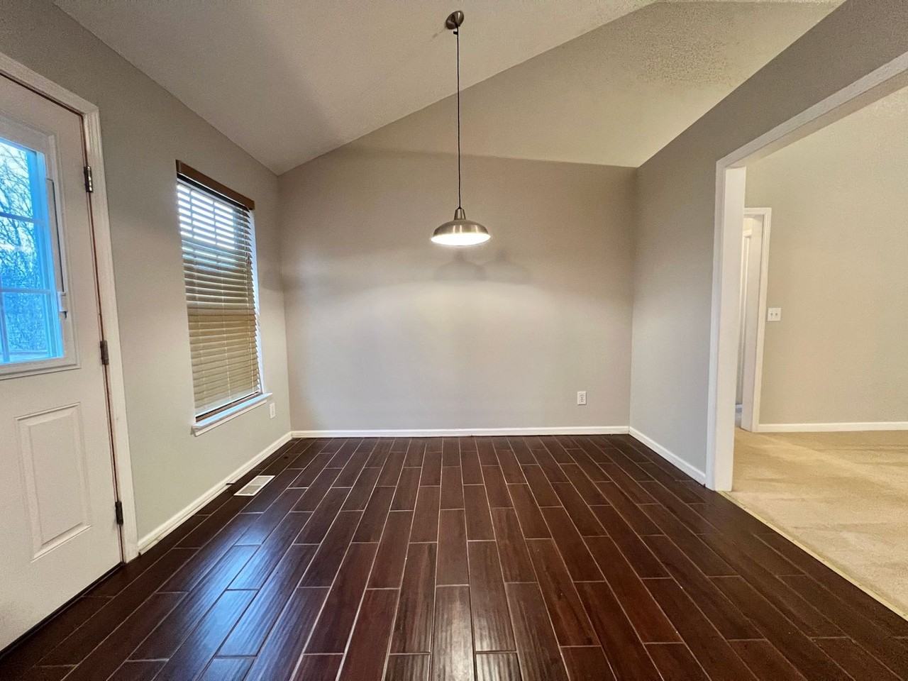 704 Veneta View Dr - Photo 7 of 18