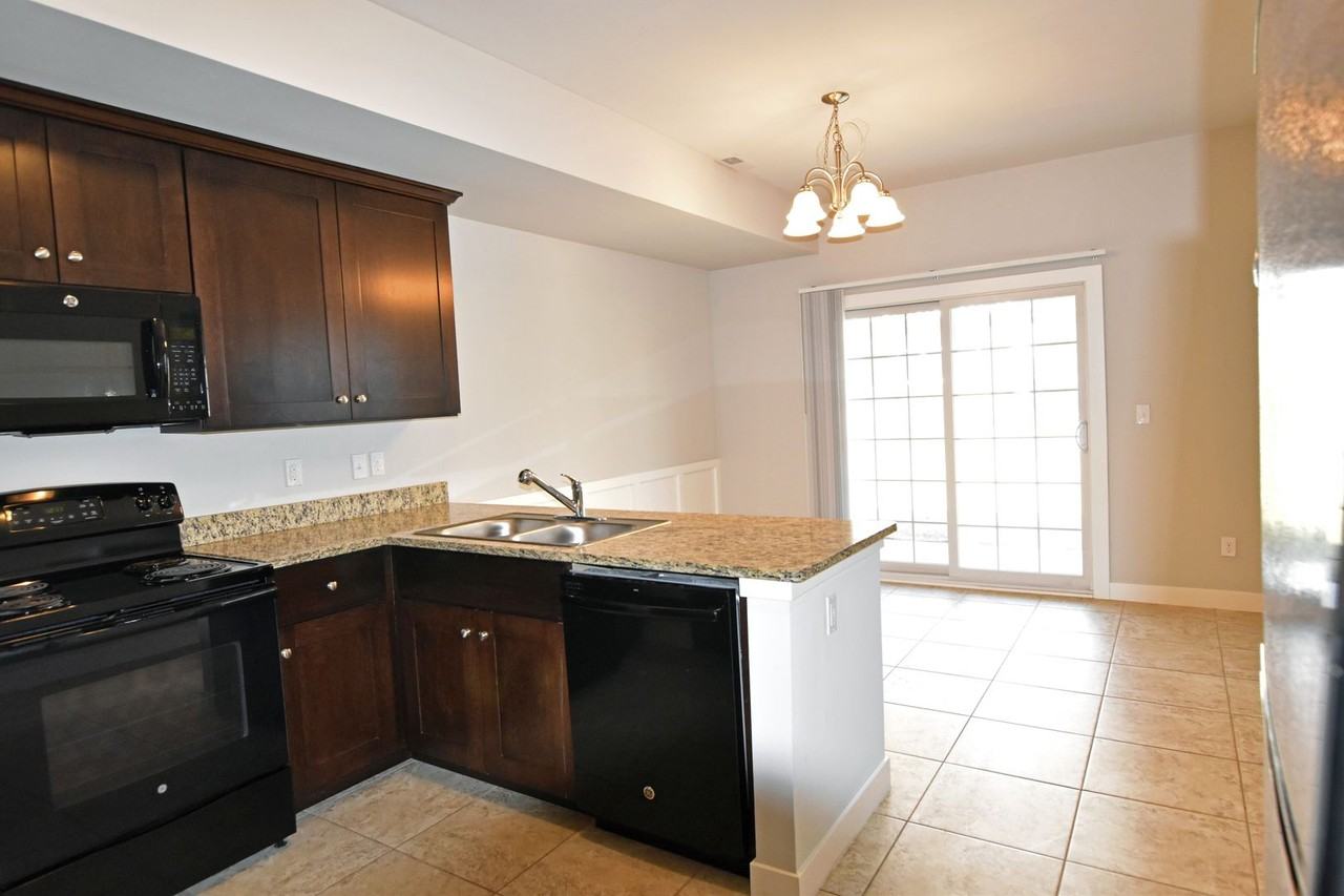 6307 Windemere Ln - Photo 6 of 37