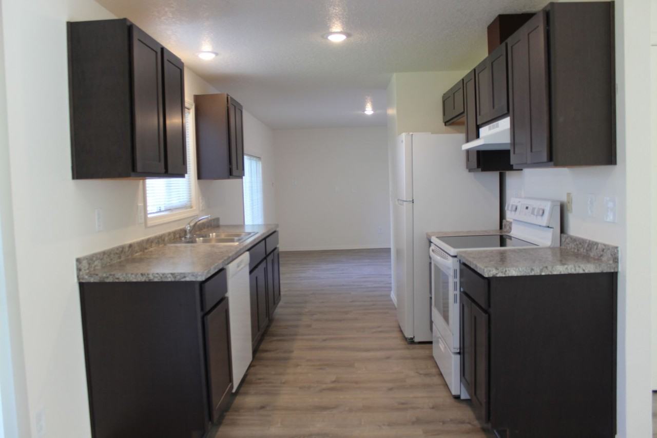 20085 Sw Jann Pl - Photo 2 of 16