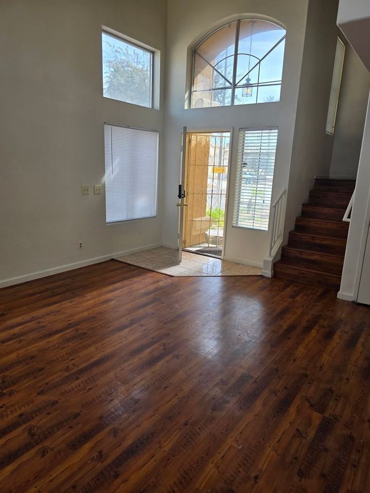 5784 Akron Ct - Photo 7 of 28