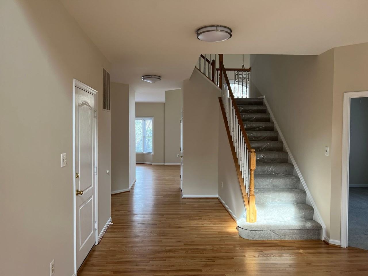 9425 Spruce Tree Cir - Photo 2 of 41