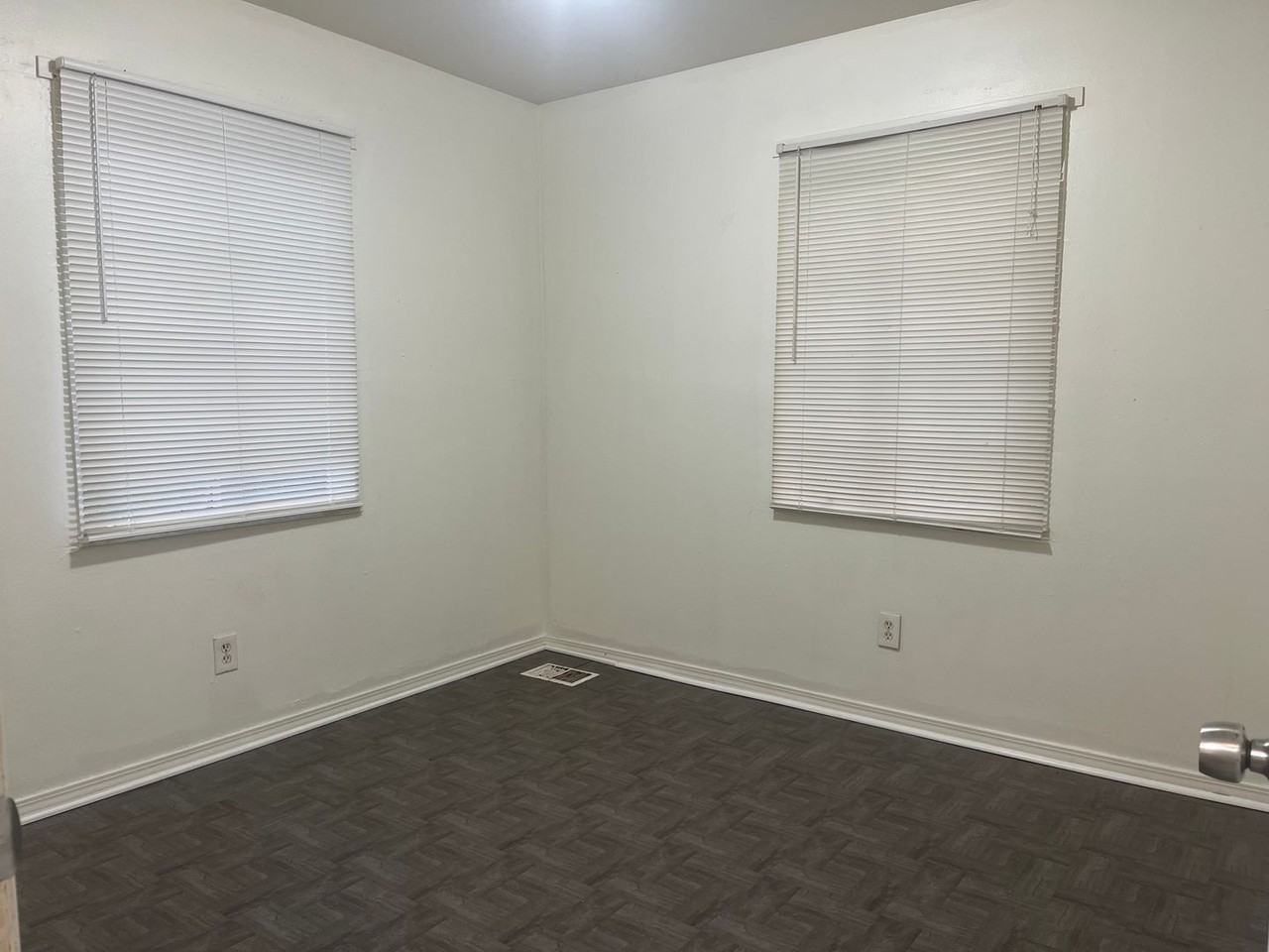 3530 Sw Kerry Ave - Photo 6 of 7