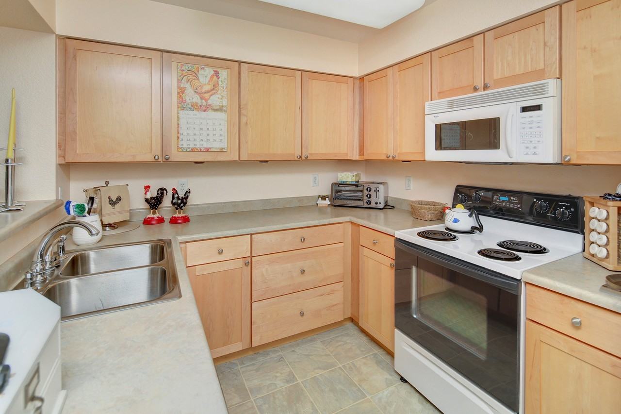 5551 Cornerstone Dr #C18 - Photo 4 of 17