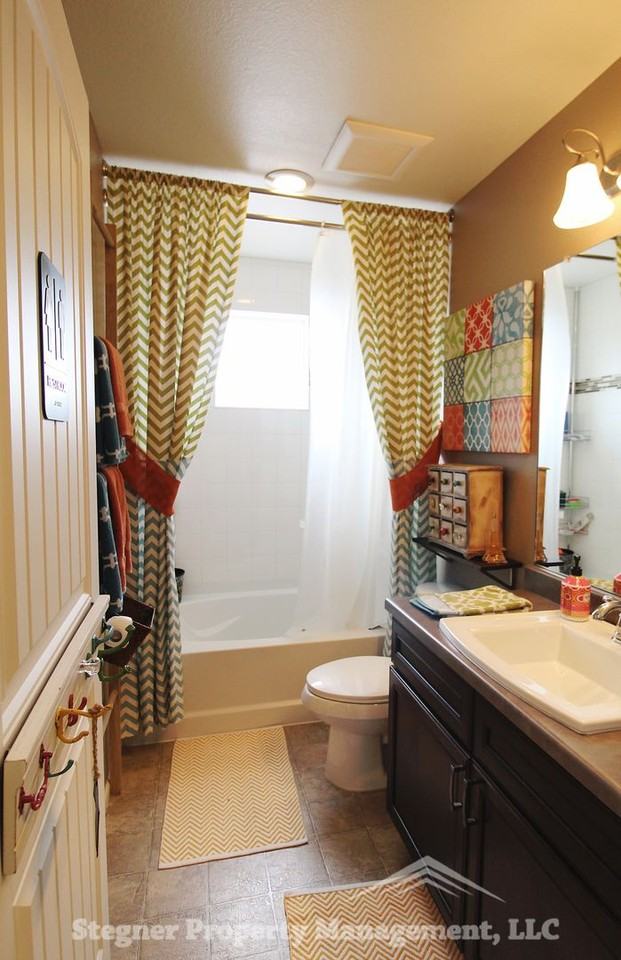 3621 Maplewood Ln - Photo 6 of 17