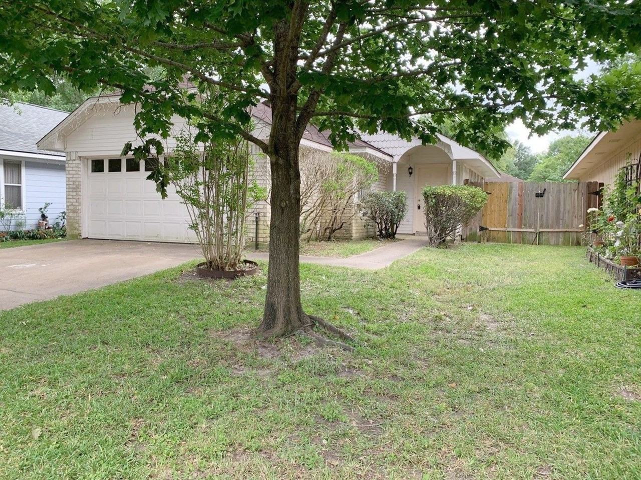 13711 Carsa Ln - Photo 2 of 13