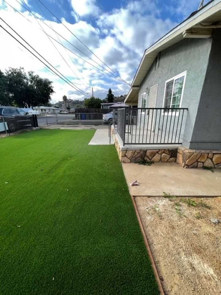 606 S 2nd St - Photo 3 of 29