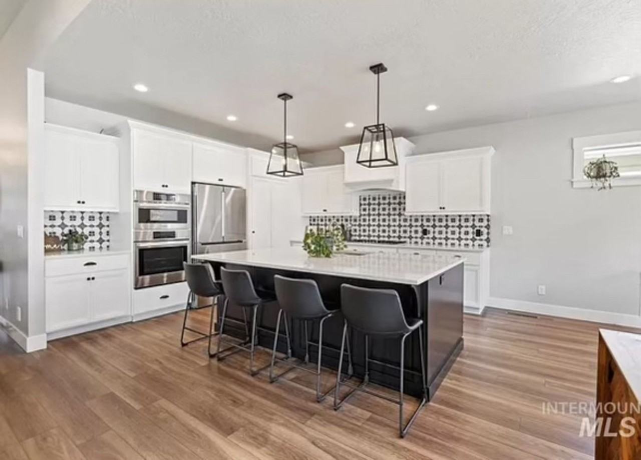 8462 W Suttle Lake Dr - Photo 4 of 24