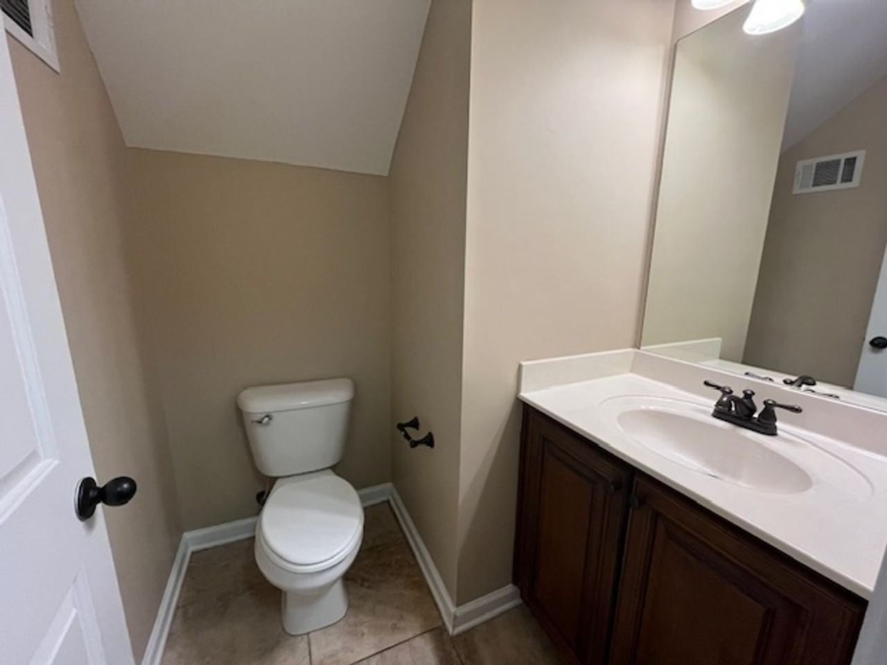 6900 Meadowbrook Ln - Photo 4 of 14