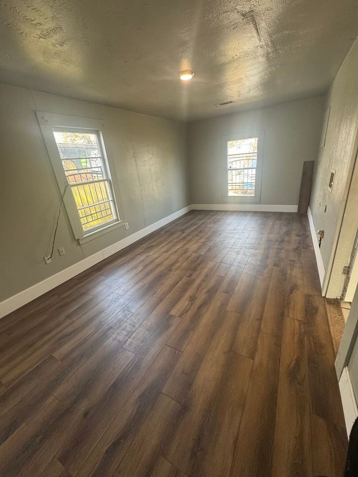 2417 Devaughn St - Photo 6 of 13