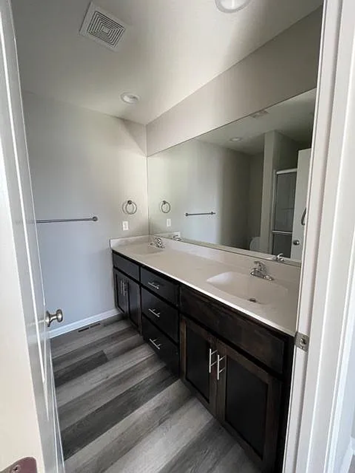 21807 Lucca Cir - Photo 6 of 11