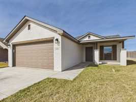 featured image of 6900 Athens St