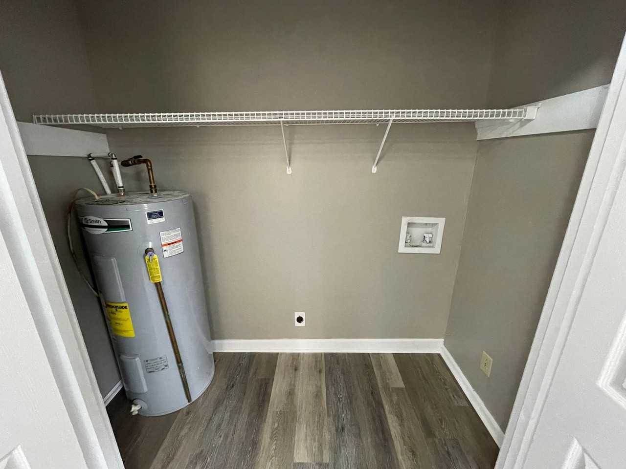 1929 Black Creek Rd Se - Photo 7 of 16