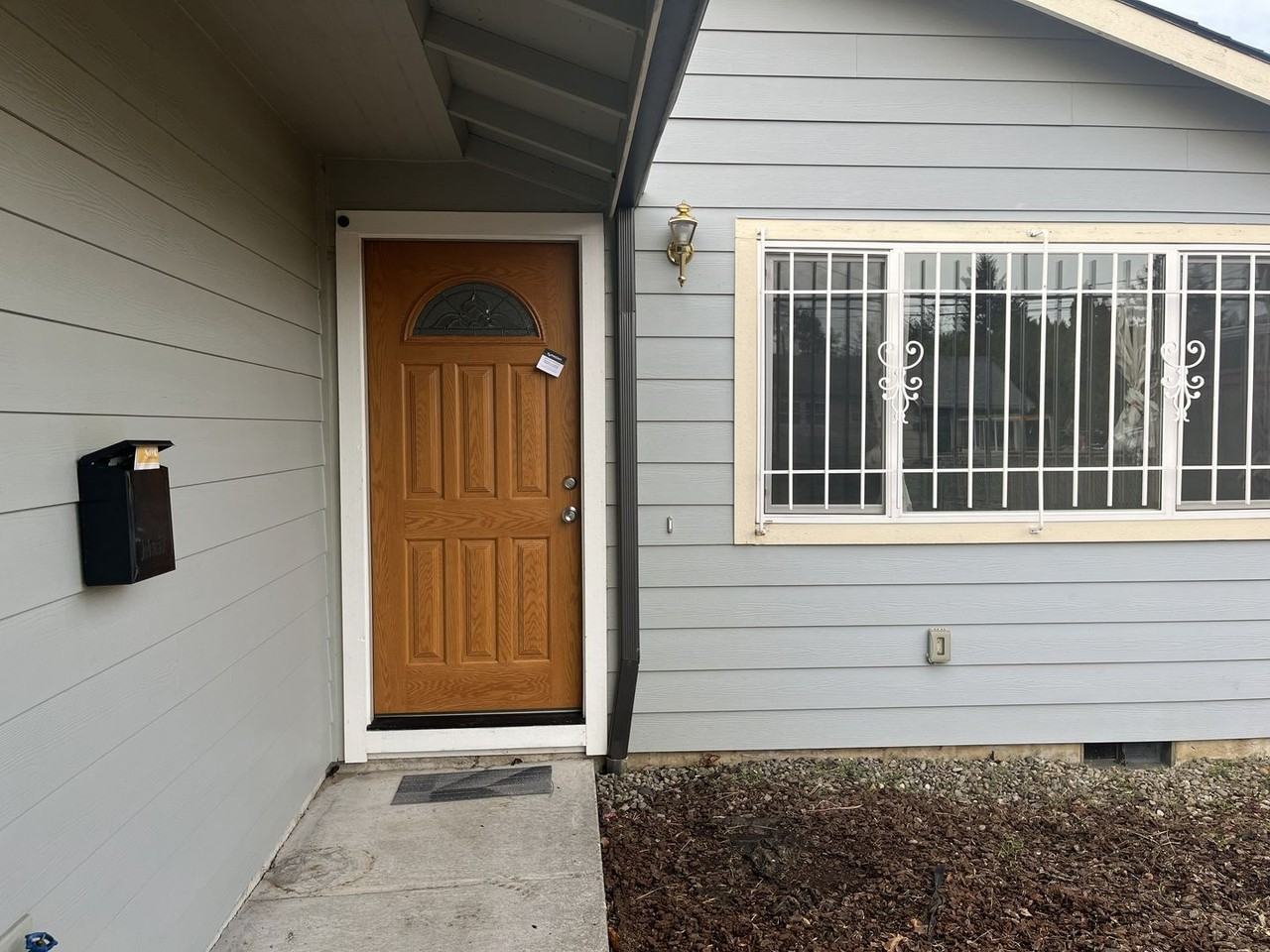 6625 Se 83rd Ave - Photo 5 of 36