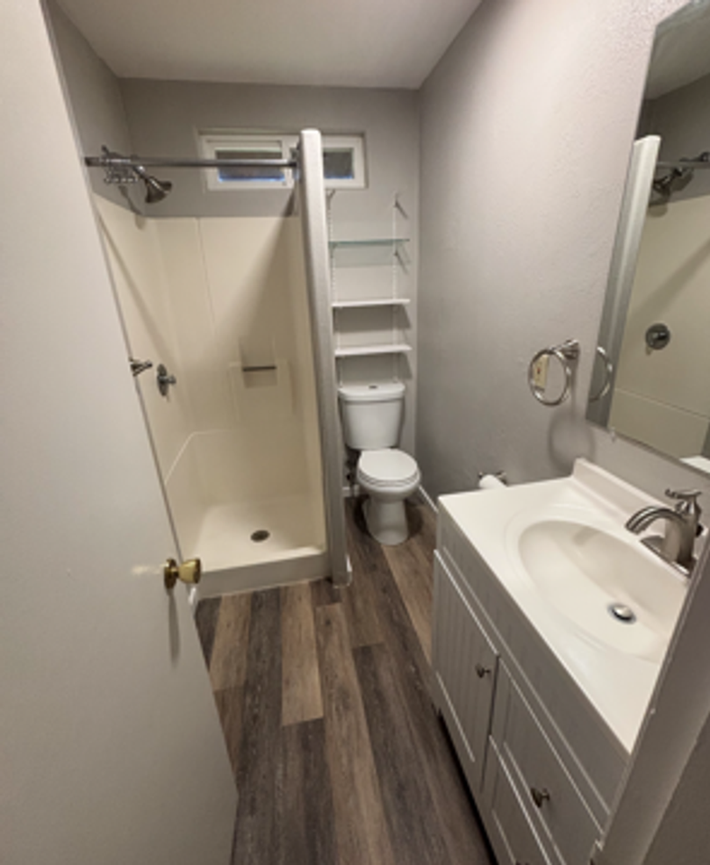 1759 Hooker Oak Ave - Photo 6 of 12