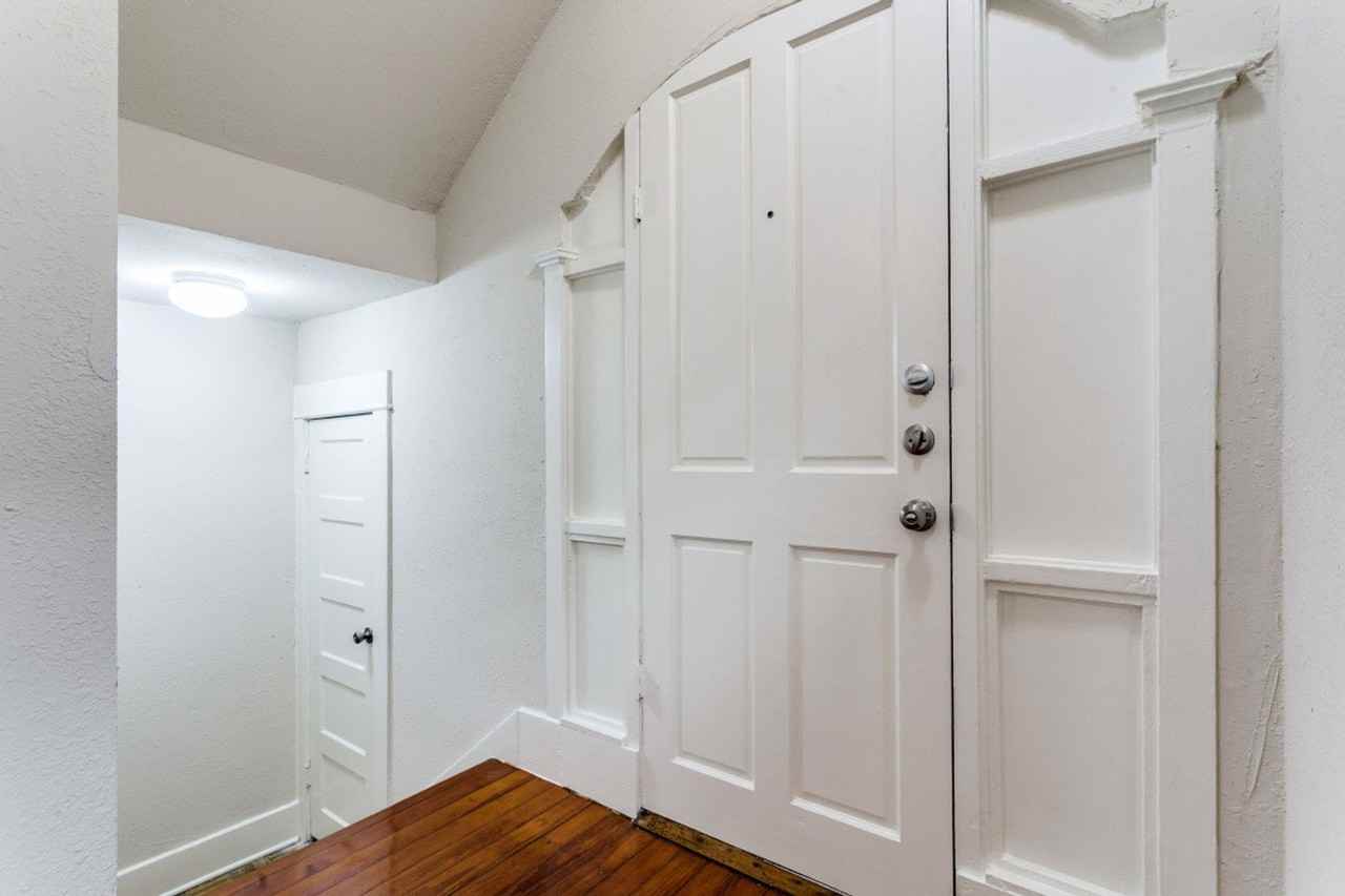 130 E Craig Pl - Photo 3 of 16