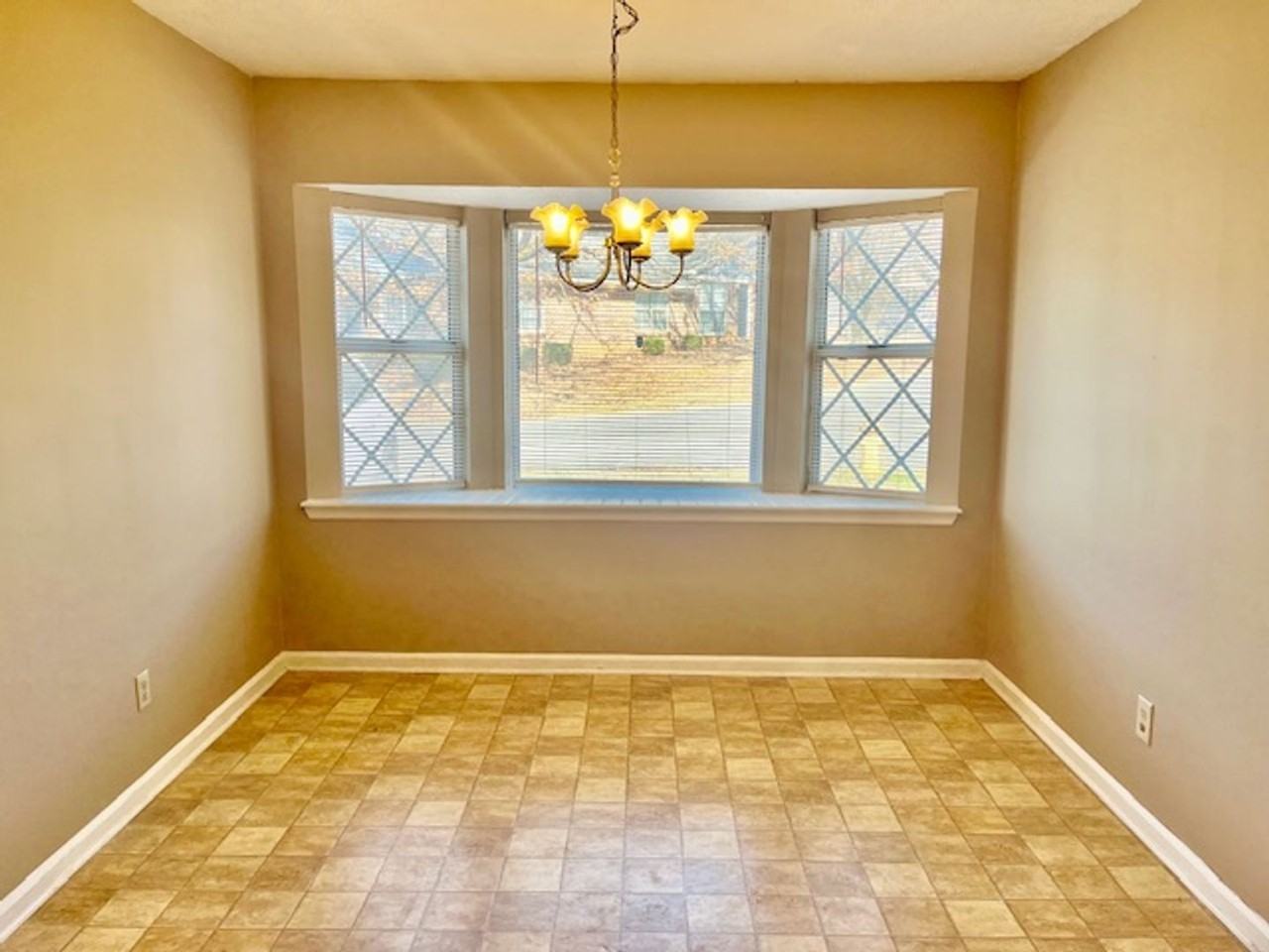 3301 Garden Lakes Pkwy Nw #58 - Photo 4 of 9