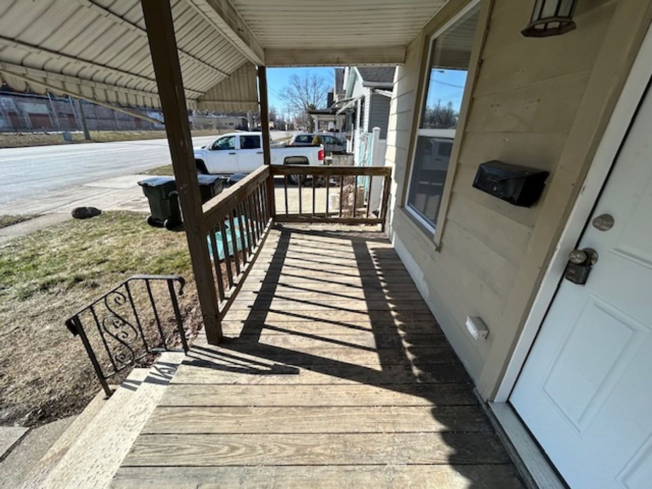 219 Oberlin Rd - Photo 2 of 15