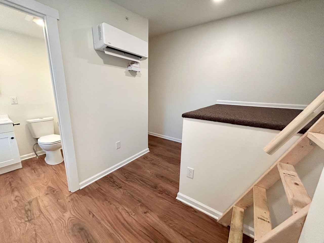 5 Locust St - Photo 3 of 8