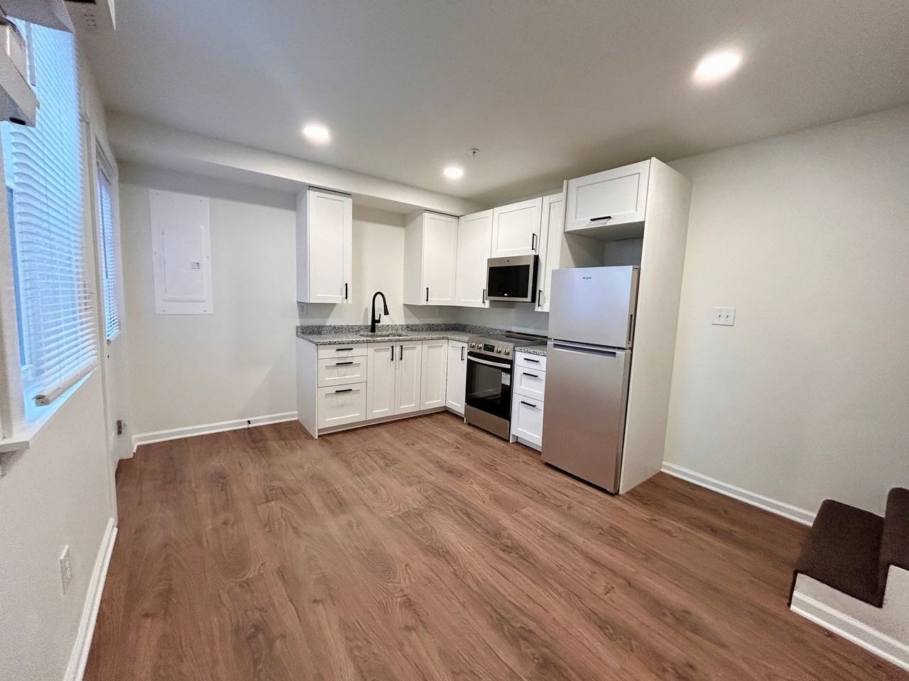 5 Locust St - Photo 6 of 8