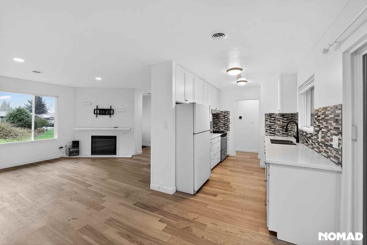 375 Sw Devon Ln - Photo 4 of 23