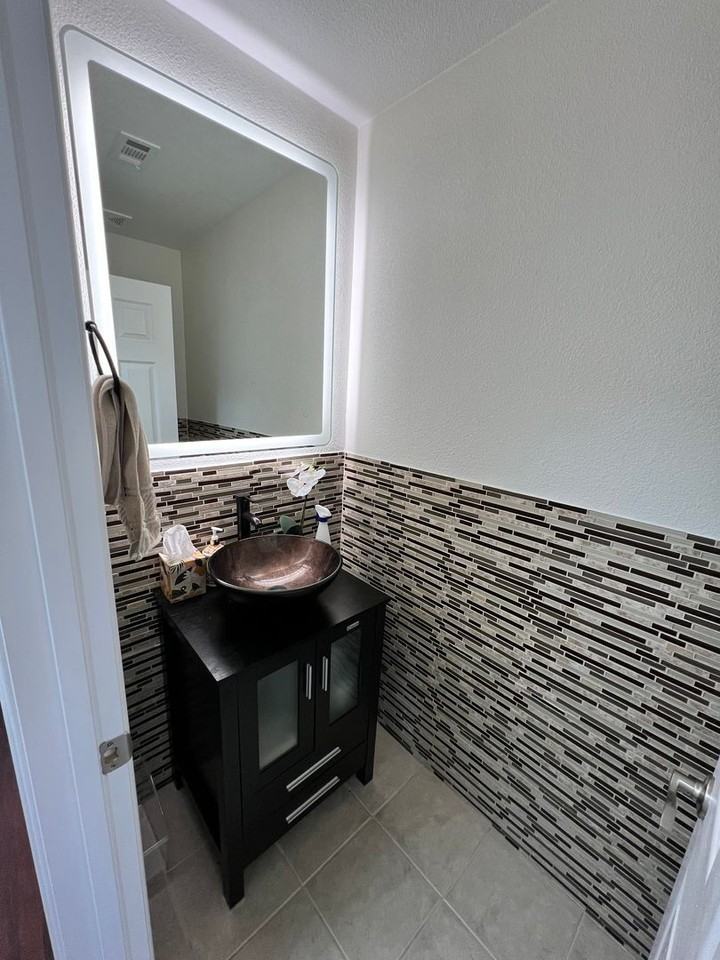 2420 Rocky Brook St - Photo 6 of 11