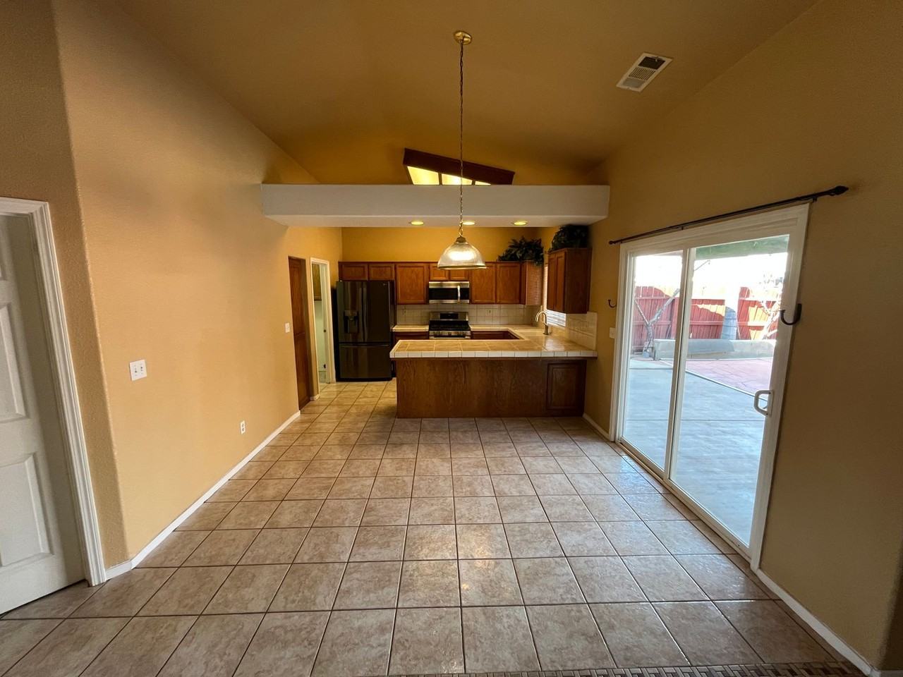 1672 W Julieann Ave - Photo 4 of 16